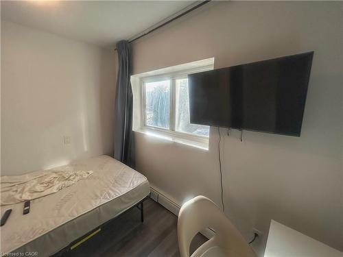 6-303 King Street N, Waterloo, ON - Indoor Photo Showing Bedroom