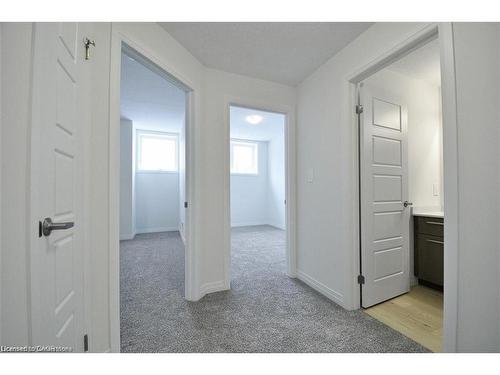 4-50 Faith Street, Cambridge, ON - Indoor Photo Showing Other Room