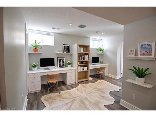 Lower-11 Wordsworth Place, Kitchener, ON - Indoor Photo Showing Office