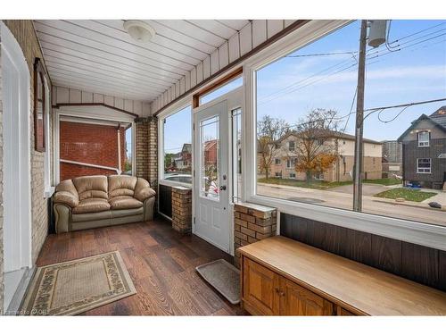 136 Wellington Street N, Kitchener, ON - Outdoor With Exterior