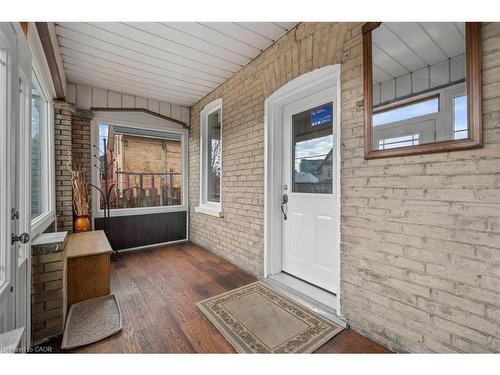 136 Wellington Street N, Kitchener, ON - Outdoor With Exterior