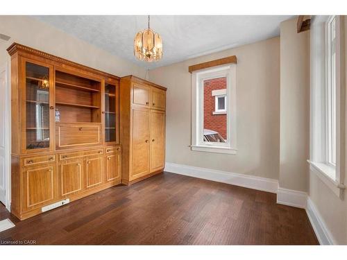 136 Wellington Street N, Kitchener, ON - Indoor Photo Showing Other Room