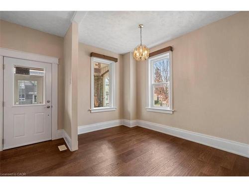 136 Wellington Street N, Kitchener, ON - Indoor Photo Showing Other Room