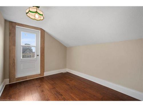 136 Wellington Street N, Kitchener, ON - Indoor Photo Showing Other Room