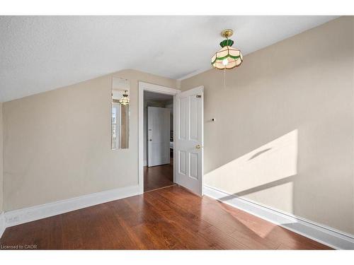 136 Wellington Street N, Kitchener, ON - Indoor Photo Showing Other Room