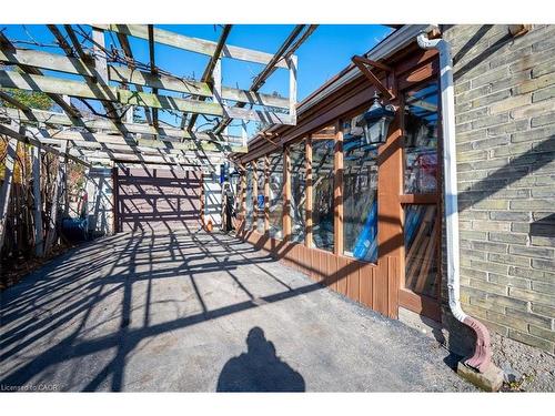 136 Wellington Street N, Kitchener, ON - Outdoor