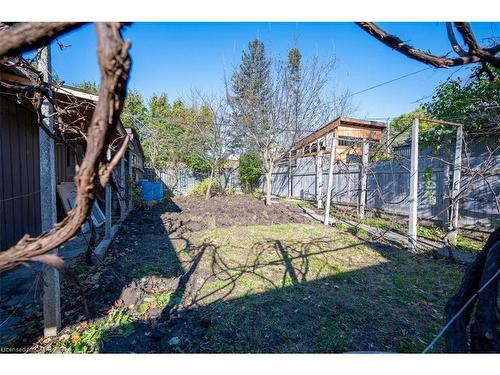 136 Wellington Street N, Kitchener, ON - Outdoor