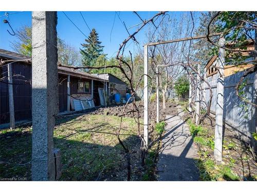 136 Wellington Street N, Kitchener, ON - Outdoor