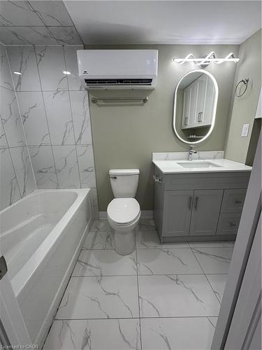 2 Austin Hewitt Street, Kitchener, ON - Indoor Photo Showing Bathroom