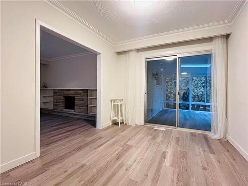 243 Appleby Line, Burlington, ON - Indoor Photo Showing Other Room