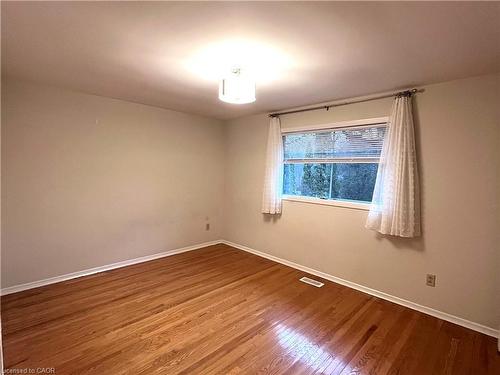 243 Appleby Line, Burlington, ON - Indoor Photo Showing Other Room