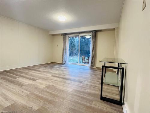 243 Appleby Line, Burlington, ON - Indoor Photo Showing Other Room