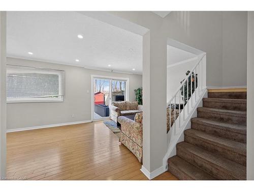 19 Hindquarter Crescent, Brampton, ON - Indoor Photo Showing Other Room