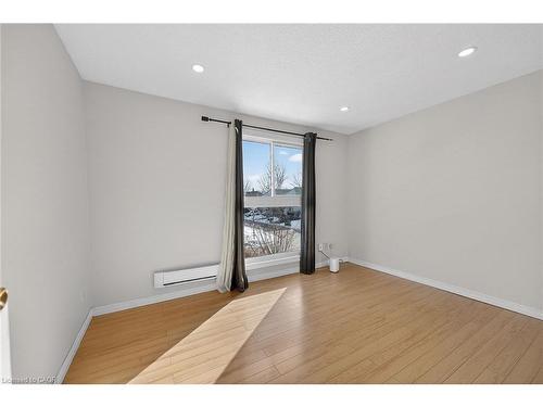 19 Hindquarter Crescent, Brampton, ON - Indoor Photo Showing Other Room