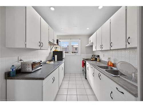 19 Hindquarter Crescent, Brampton, ON - Indoor Photo Showing Kitchen With Double Sink