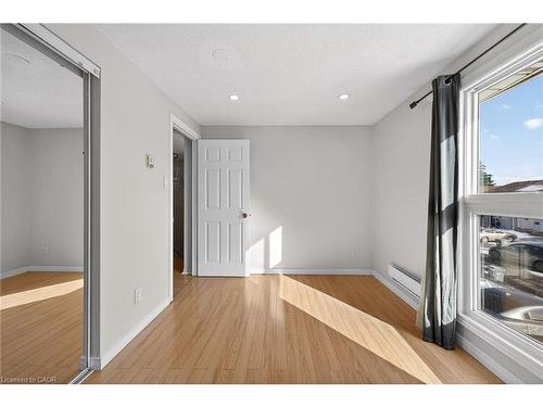 19 Hindquarter Crescent, Brampton, ON - Indoor Photo Showing Other Room