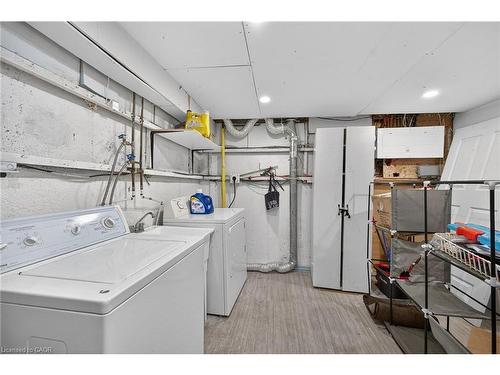 19 Hindquarter Crescent, Brampton, ON - Indoor Photo Showing Laundry Room