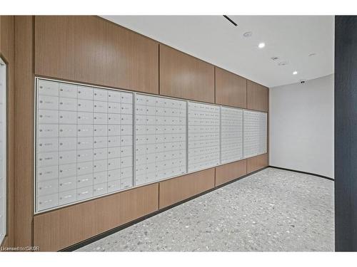 2908-25 Wellington Street S, Kitchener, ON - Indoor Photo Showing Other Room