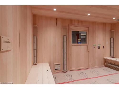 2908-25 Wellington Street S, Kitchener, ON - Indoor Photo Showing Other Room