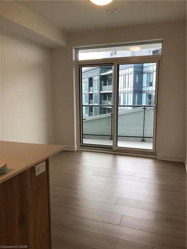 2908-25 Wellington Street S, Kitchener, ON - Indoor Photo Showing Other Room