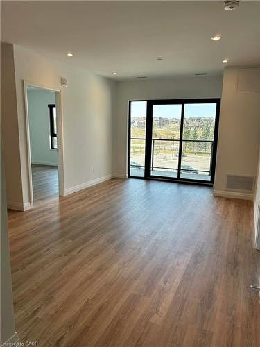 304-525 New Dundee Road, Kitchener, ON - Indoor