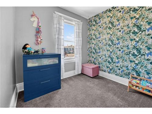 207 Edgemont Street S, Hamilton, ON - Indoor