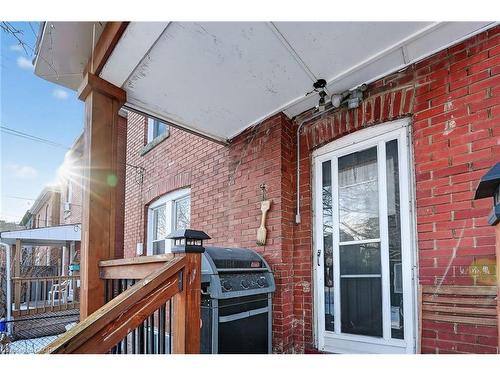 207 Edgemont Street S, Hamilton, ON - Outdoor With Exterior