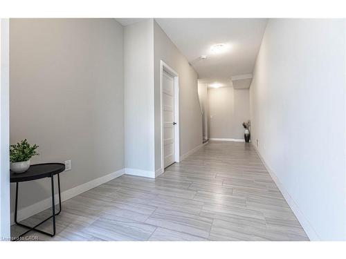 152-925 Manhattan Way, London, ON - Indoor Photo Showing Other Room