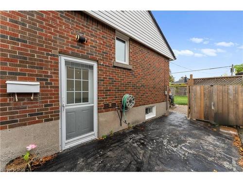 B-25 Castlefield Drive, Hamilton, ON - Outdoor With Exterior