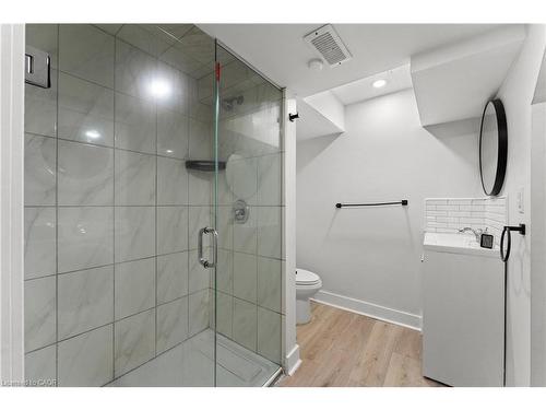 B-25 Castlefield Drive, Hamilton, ON - Indoor Photo Showing Bathroom