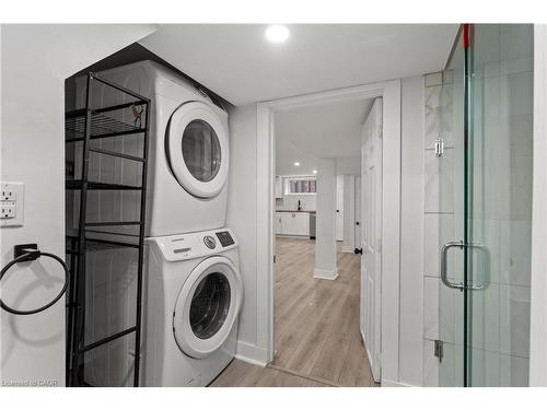 B-25 Castlefield Drive, Hamilton, ON - Indoor Photo Showing Laundry Room