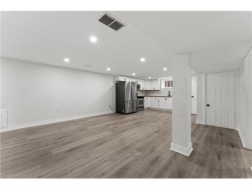 B-25 Castlefield Drive, Hamilton, ON - Indoor