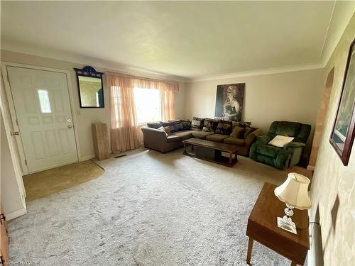 160 Woodburn Road, Hamilton, ON - Indoor Photo Showing Living Room