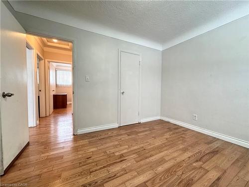 349 Whitney Avenue, Hamilton, ON - Indoor Photo Showing Other Room