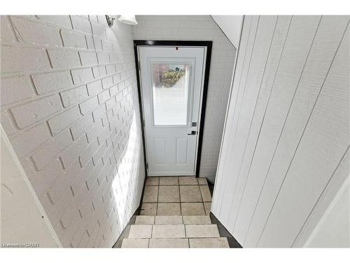 91 East 42Nd Street, Hamilton, ON - Indoor Photo Showing Other Room