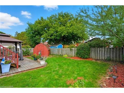 91 East 42Nd Street, Hamilton, ON - Outdoor With Backyard