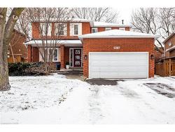 1387 Chedboro Crescent  Oakville, ON L6J 7A4