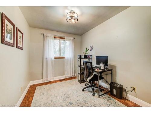 44 Reiner Crescent E, Wellesley, ON - Indoor Photo Showing Office