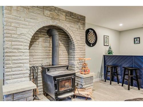 44 Reiner Crescent E, Wellesley, ON - Indoor With Fireplace