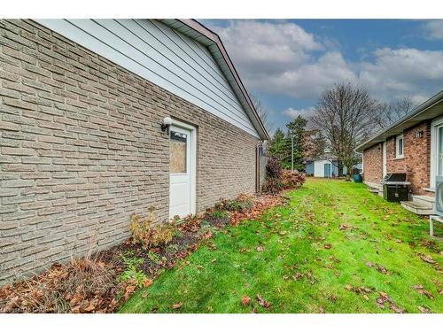 44 Reiner Crescent E, Wellesley, ON - Outdoor With Exterior