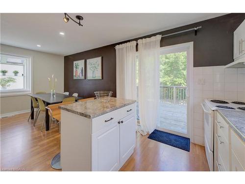 350 Victoria Street S, Kitchener, ON - Indoor Photo Showing Kitchen