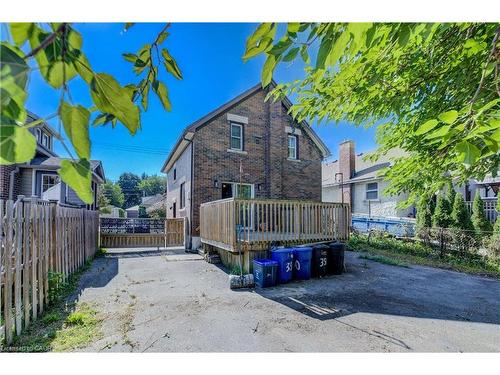 350 Victoria Street S, Kitchener, ON - Outdoor