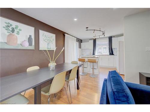 350 Victoria Street S, Kitchener, ON - Indoor Photo Showing Dining Room
