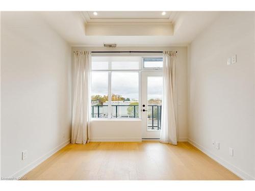 307-123 Maurice Drive, Oakville, ON - Indoor Photo Showing Other Room
