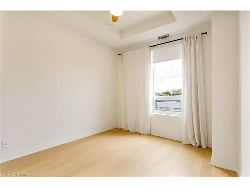 307-123 Maurice Drive, Oakville, ON - Indoor Photo Showing Other Room