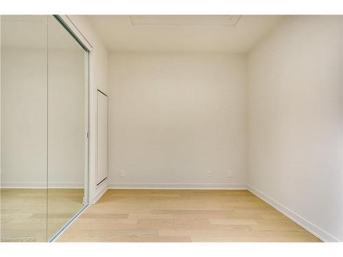 307-123 Maurice Drive, Oakville, ON - Indoor Photo Showing Other Room