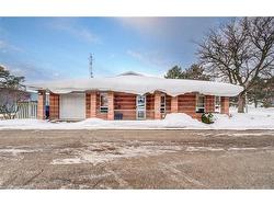 30 Ridgeway Circle  Woodstock, ON N4V 1C9