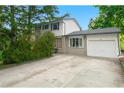 18 Jasper Drive  Stoney Creek, ON L8G 2S7