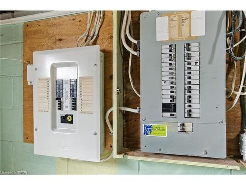 18 Jasper Drive, Stoney Creek, ON - Indoor