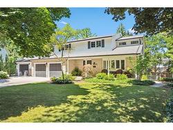 18 Pittsford Close  Waterloo, ON N2K 1V6